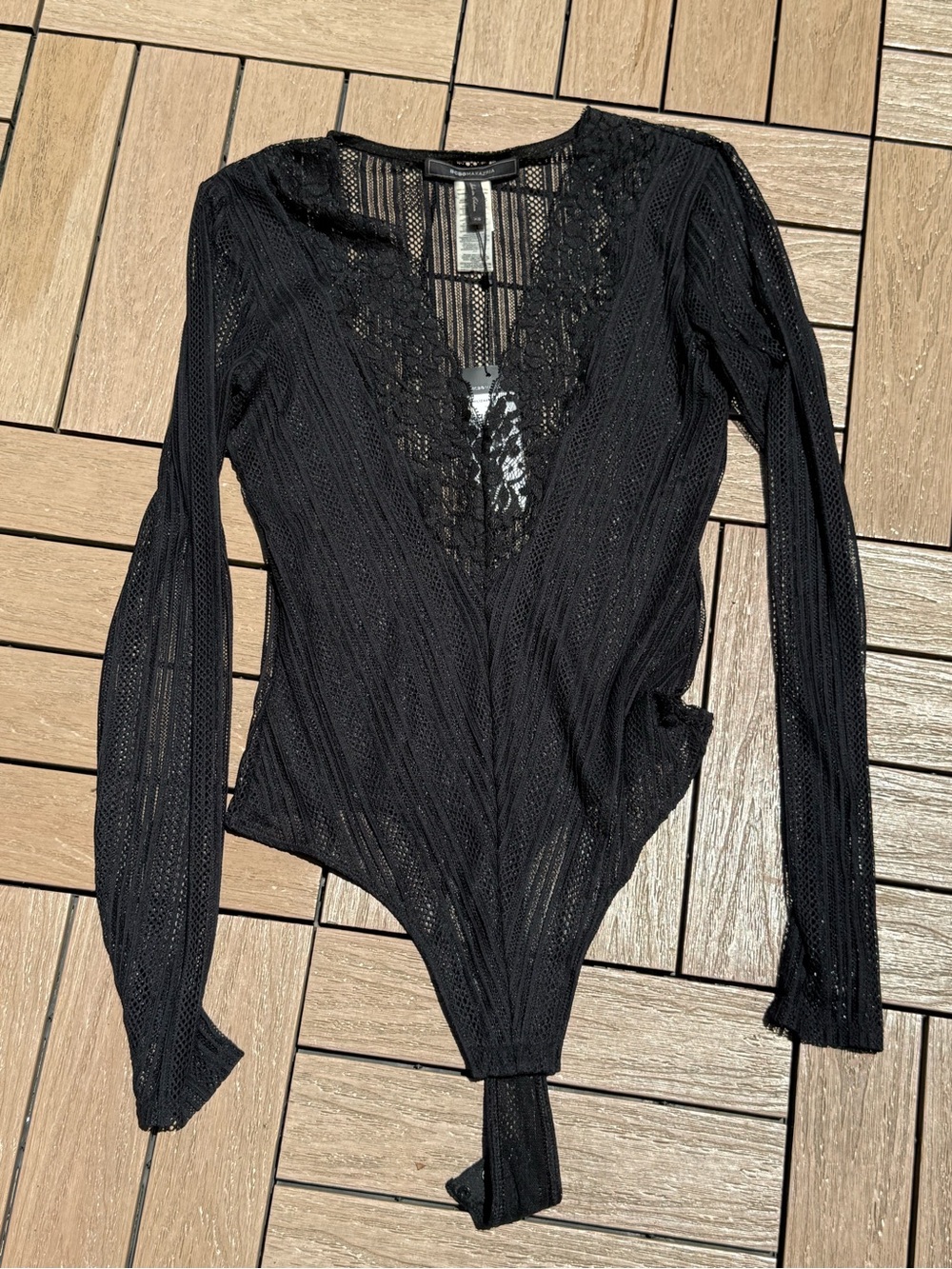 NWT BCBGMaxazria floral lace black bodysuit - Picture 6 of 10